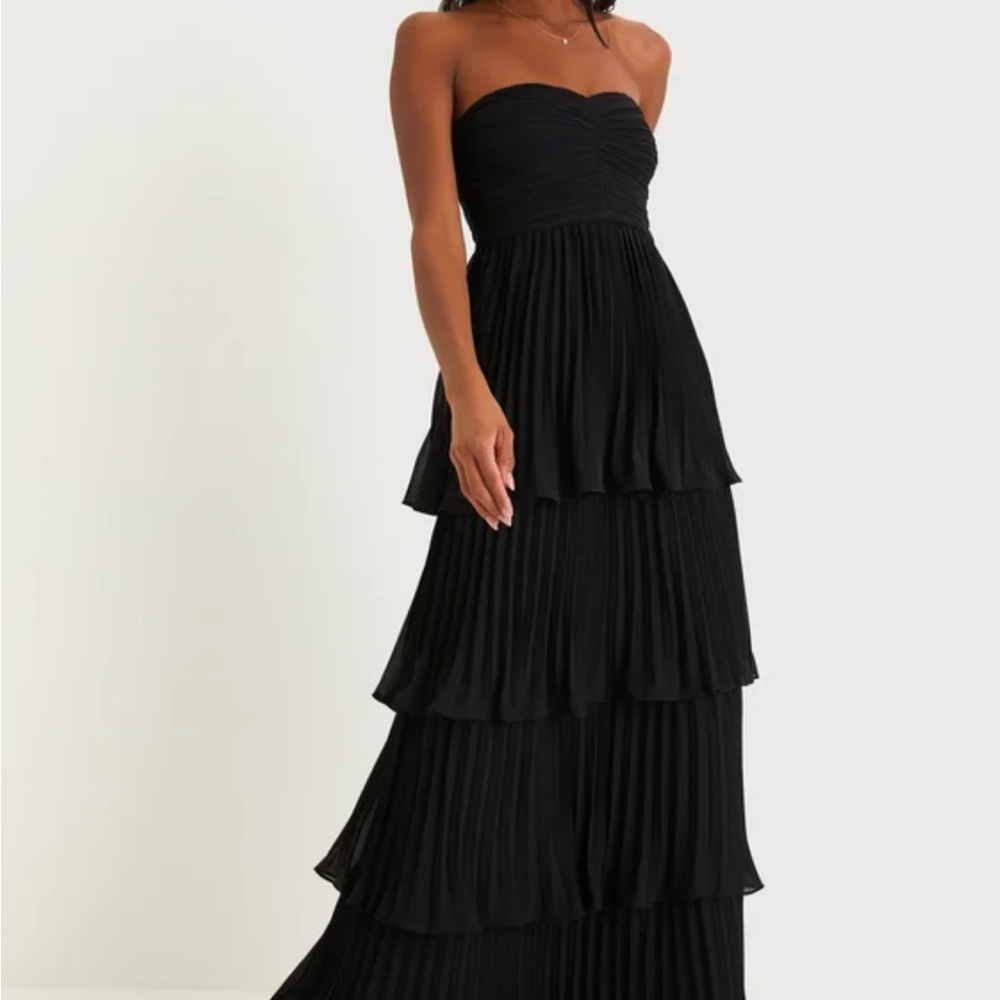 Lulu’s Seriously Sensational Black Strapless Tiered Maxi Dress